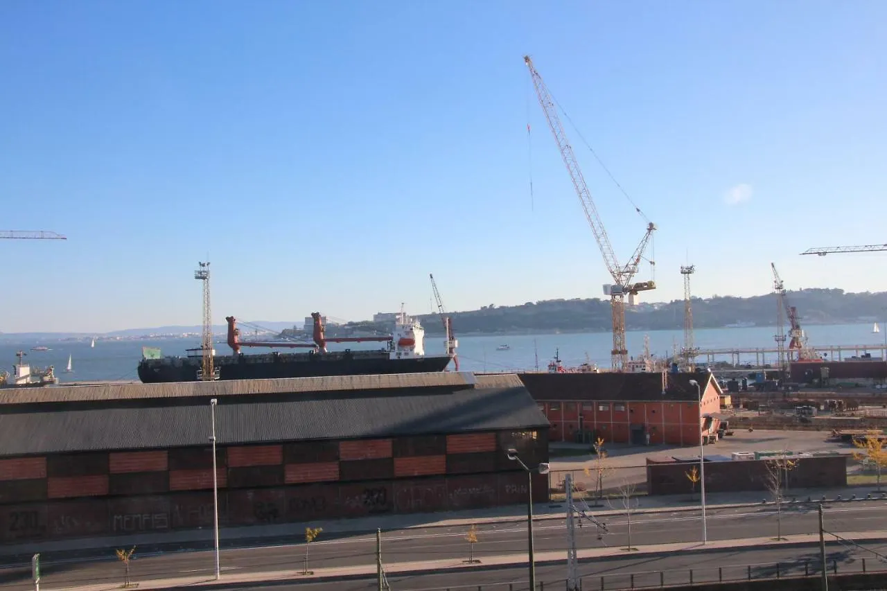 Tejo90 - Penthouse By The River Appartamento Lisbona